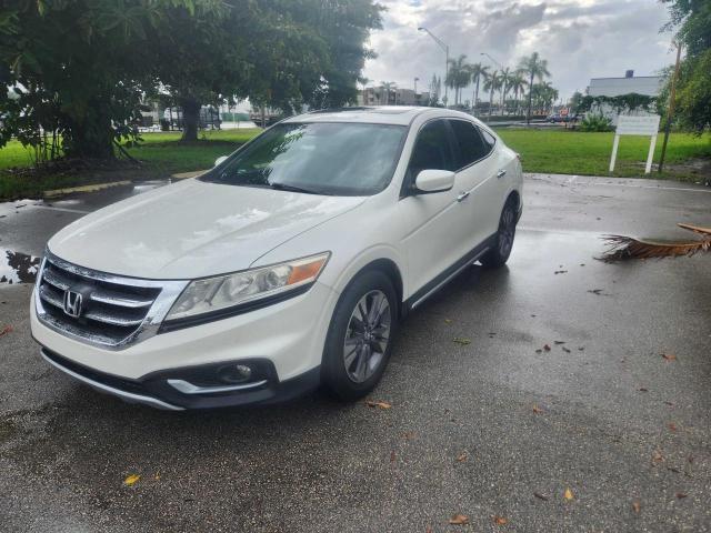 5J6TF2H58DL005582 - 2013 HONDA CROSSTOUR EXL WHITE photo 2