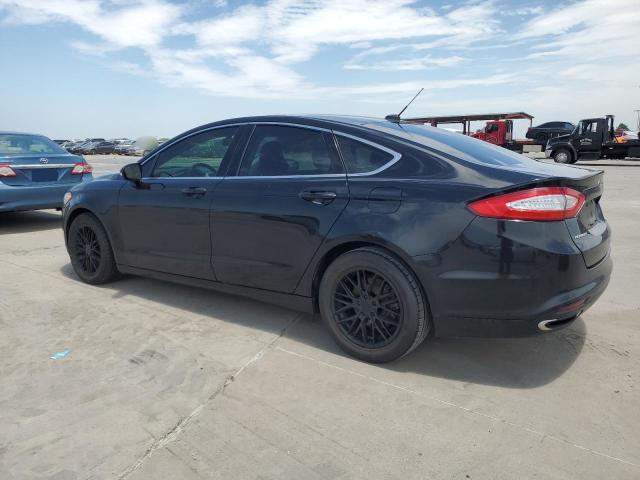 3FA6P0H9XGR396138 - 2016 FORD FUSION SE BLACK photo 2