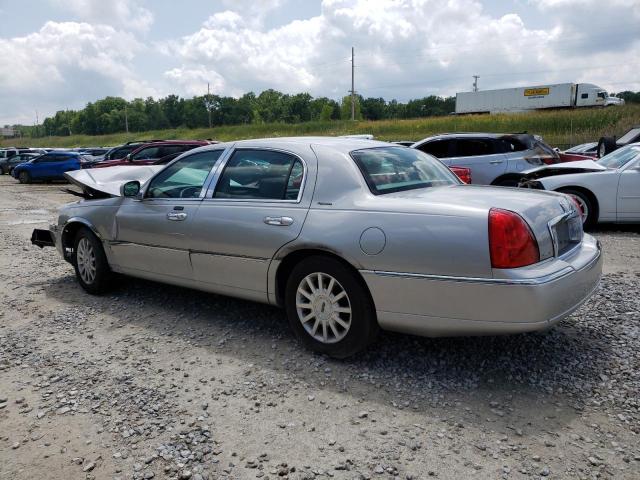 1LNHM81V76Y645265 - 2006 LINCOLN TOWN CAR SIGNATURE SILVER photo 2