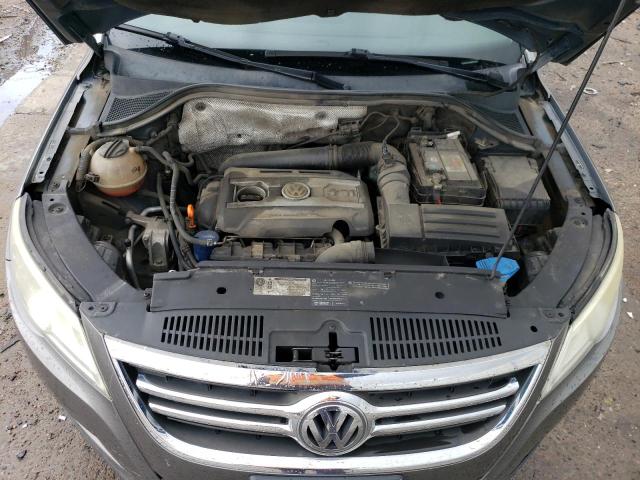 WVGBV95N09W525472 - 2009 VOLKSWAGEN TIGUAN SE GRAY photo 12