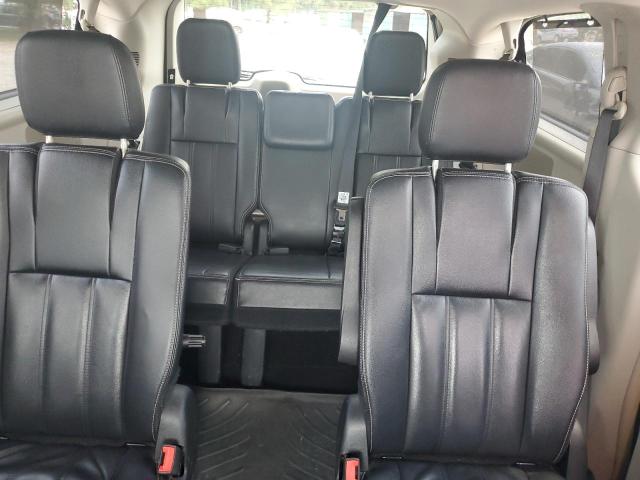 2C4RC1BG6FR618940 - 2015 CHRYSLER TOWN & COU TOURING SILVER photo 10