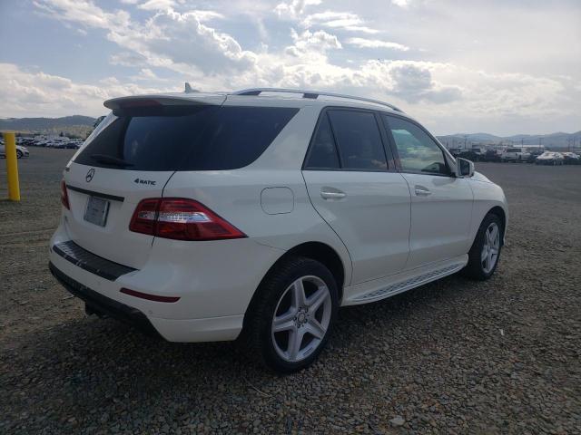 4JGDA7DB3DA182422 - 2013 MERCEDES-BENZ ML 550 4MATIC WHITE photo 3