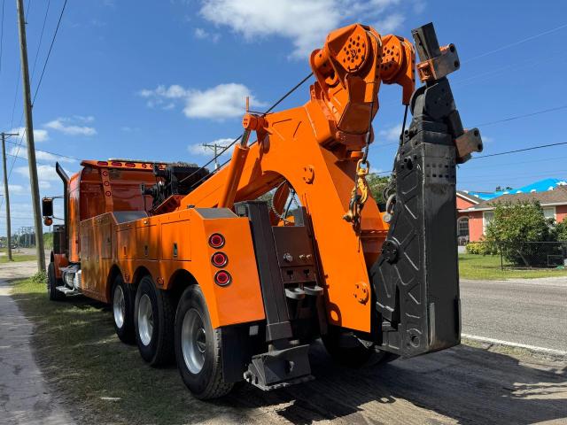 1FUJF6CK54DM19434 - 2004 FREIGHTLINER CONVENTION CLASSIC 120 ORANGE photo 3