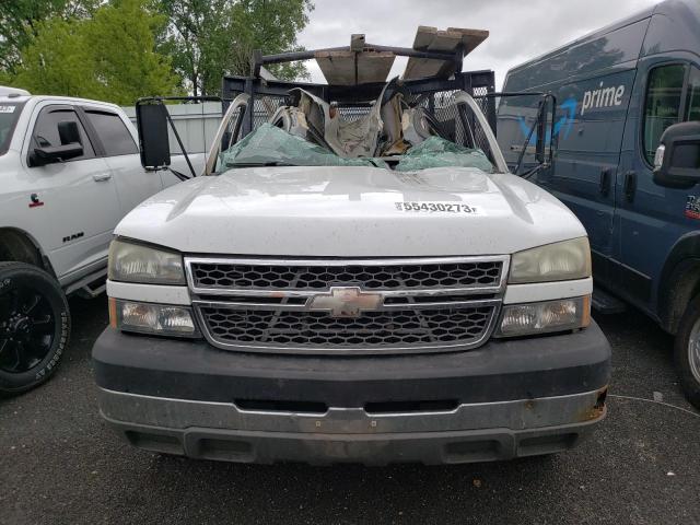 1GBJC34235E234818 - 2005 CHEVROLET SILVERADO C3500 WHITE photo 5