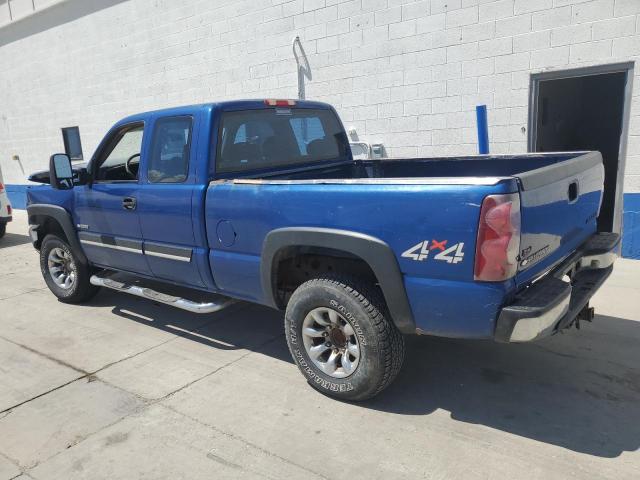 1GCGK29UX3Z175074 - 2003 CHEVROLET SILVERADO K2500 BLUE photo 2