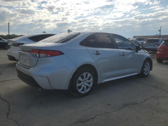 5YFB4MDE0RP150963 - 2024 TOYOTA COROLLA LE Արծաթագույն լուսանկար 3