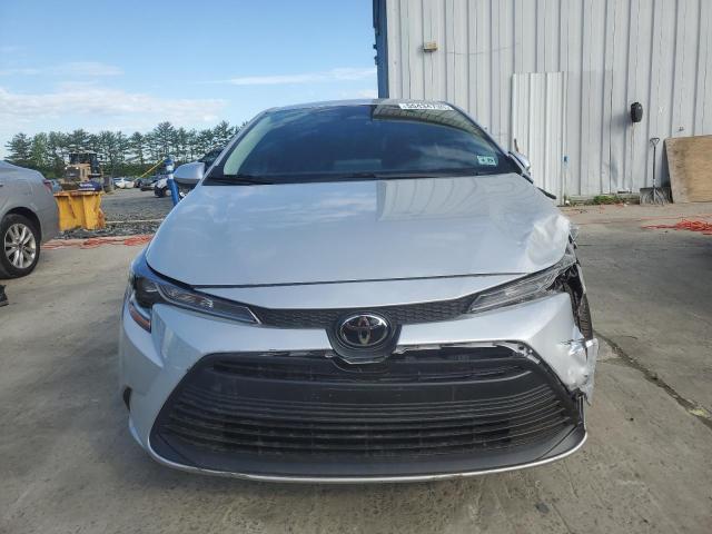 5YFB4MDE0RP150963 - 2024 TOYOTA COROLLA LE Արծաթագույն լուսանկար 5