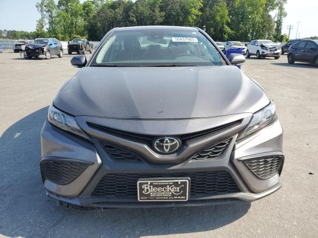4T1G11AK7RU890872 - 2024 TOYOTA CAMRY SE NIGHT SHADE GRAY photo 5