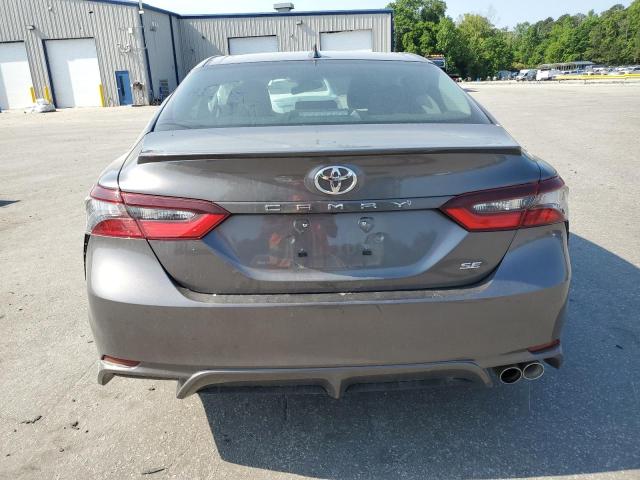 4T1G11AK7RU890872 - 2024 TOYOTA CAMRY SE NIGHT SHADE GRAY photo 6