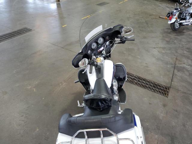 1HD1FC4197Y601554 - 2007 HARLEY-DAVIDSON FLHTCUI 白色 照片 6