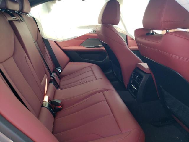 WBY73AW02PFP37659 - 2023 BMW I4 EDRIVE4 银色 照片 10