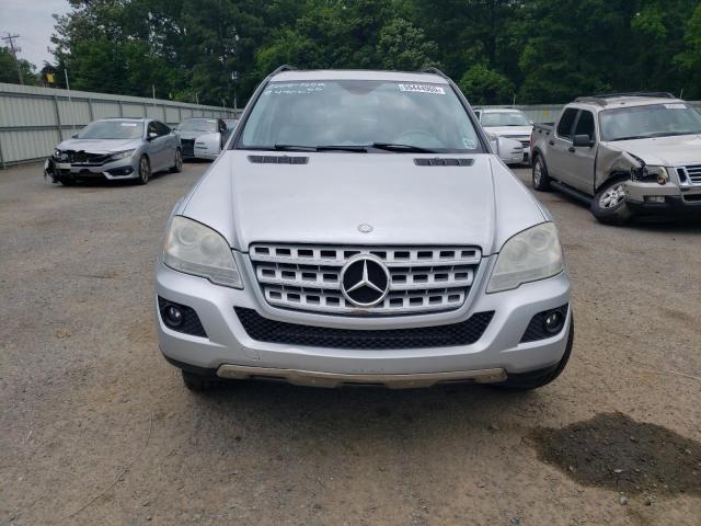 4JGBB5GBXBA717036 - 2011 MERCEDES-BENZ ML 350 银色 照片 5