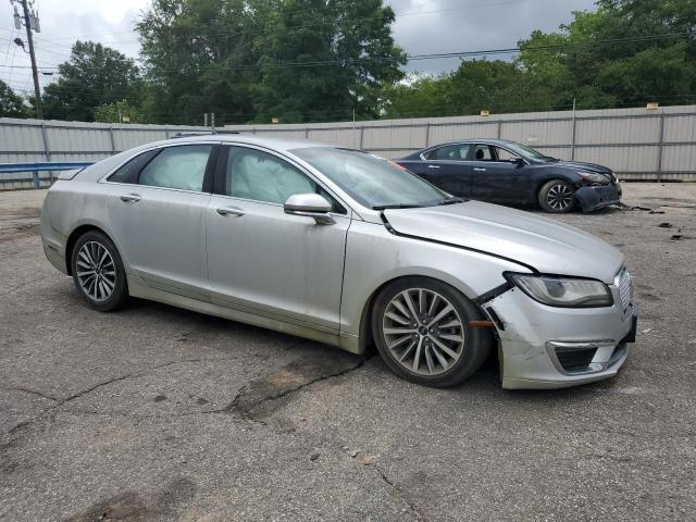 3LN6L5A92KR604658 - 2019 LINCOLN MKZ SILVER photo 4