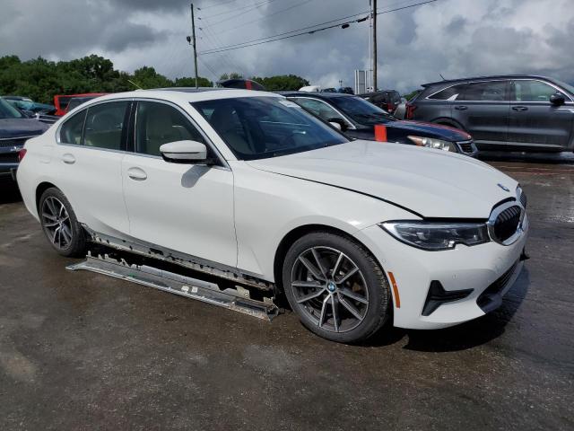 3MW5P7J03M8B48564 - 2021 BMW 330E WHITE photo 4