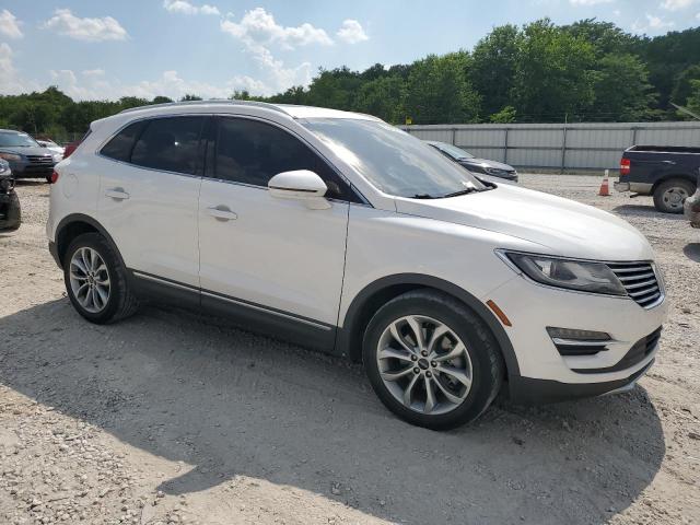 5LMCJ2C99JUL07427 - 2018 LINCOLN MKC SELECT WHITE photo 4