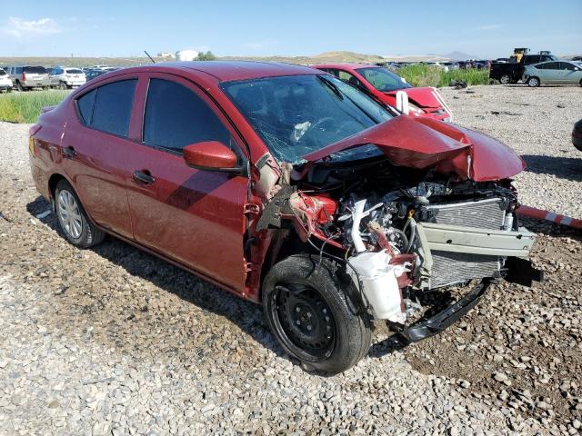 3N1CN7AP0JL801313 - 2018 NISSAN VERSA S BURGUNDY photo 4