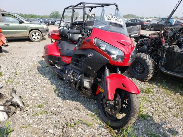 JH2SC6813DK000978 - 2013 HONDA GL1800 B RED photo 1