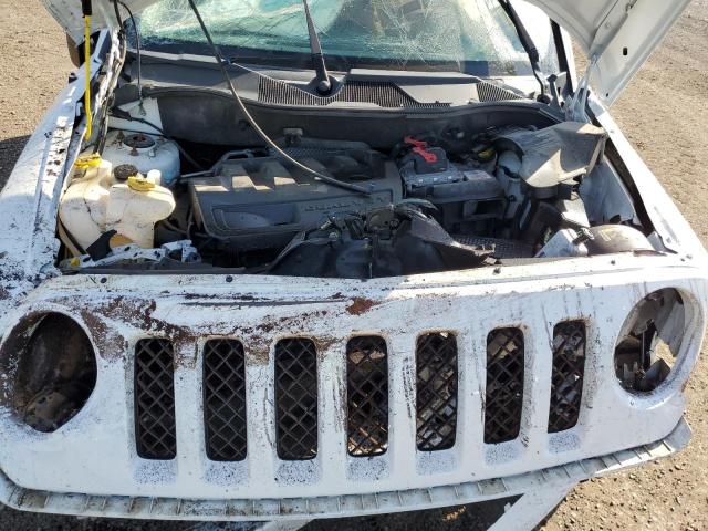 1C4NJRFB1FD169574 - 2015 JEEP PATRIOT LATITUDE WHITE photo 11