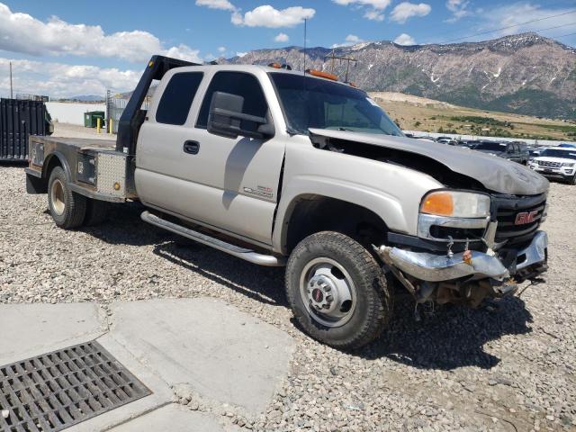 1GTJK39244E284861 - 2004 GMC NEW SIERRA K3500 SILVER photo 4