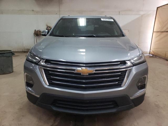 1GNERGKW4PJ112866 - 2023 CHEVROLET TRAVERSE LT GRAY photo 5