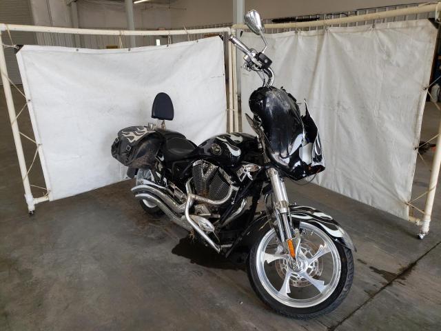 5VPCB26D483004867 - 2008 VICTORY MOTORCYCLES KINGPIN BLACK photo 1