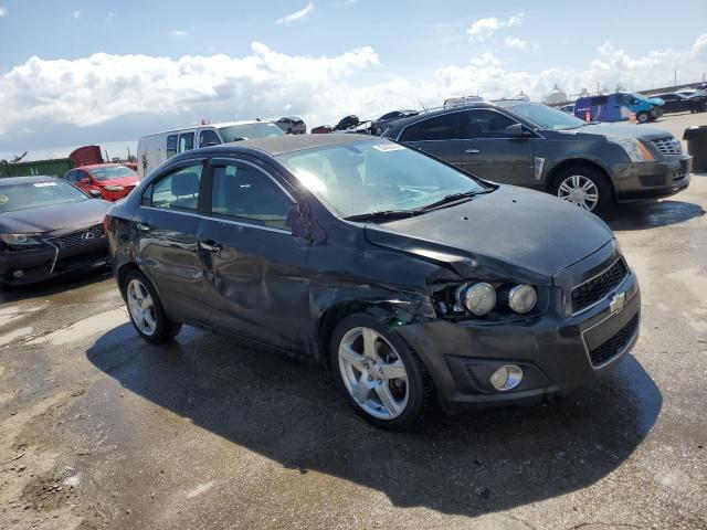 1G1JE5SB4F4143660 - 2015 CHEVROLET SONIC LTZ BLACK photo 4