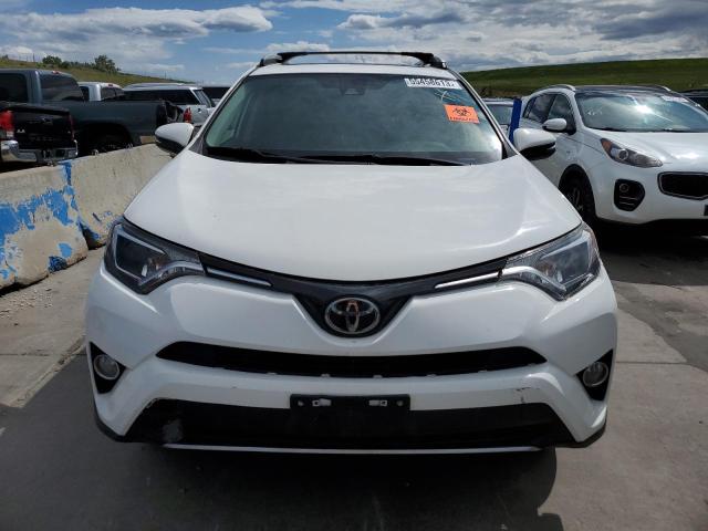 2T3RFREV1JW784376 - 2018 TOYOTA RAV4 ADVENTURE WHITE photo 5