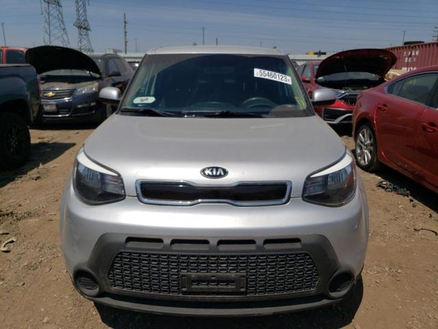 KNDJP3A52F7770180 - 2015 KIA SOUL + SILVER photo 5