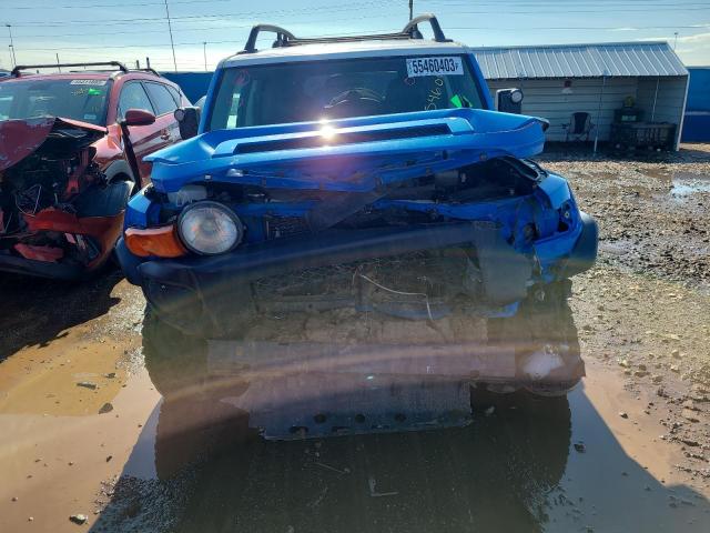 JTEBU11F670035556 - 2007 TOYOTA FJ CRUISER BLUE photo 5