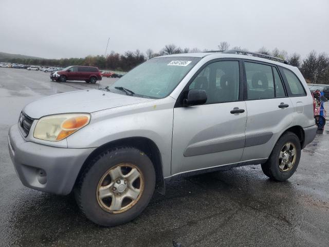 2004 TOYOTA RAV4, 