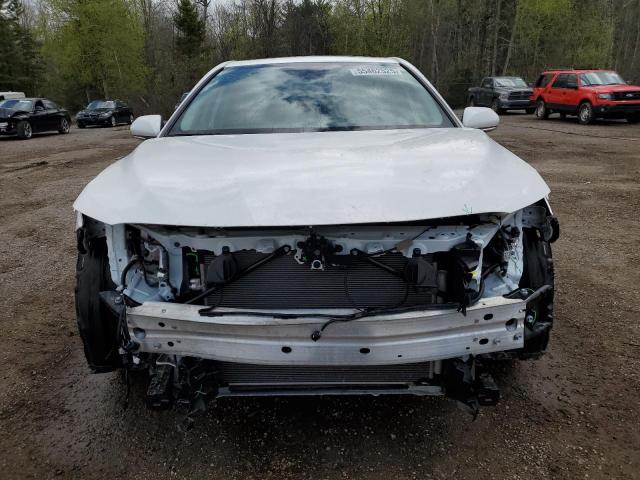 4T1S11AK5RU263890 - 2024 TOYOTA CAMRY SE NIGHT SHADE WHITE photo 5