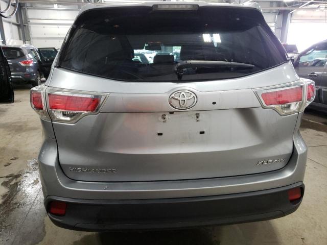 5TDJKRFH4FS098553 - 2015 TOYOTA HIGHLANDER XLE Plata foto 6