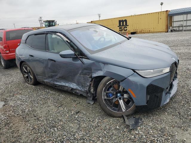 WB523CF00RCP05395 - 2024 BMW IX XDRIVE50 GRAY photo 4