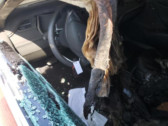 5YJSA1H12EFP64837 - 2014 TESLA MODEL S RED photo 8