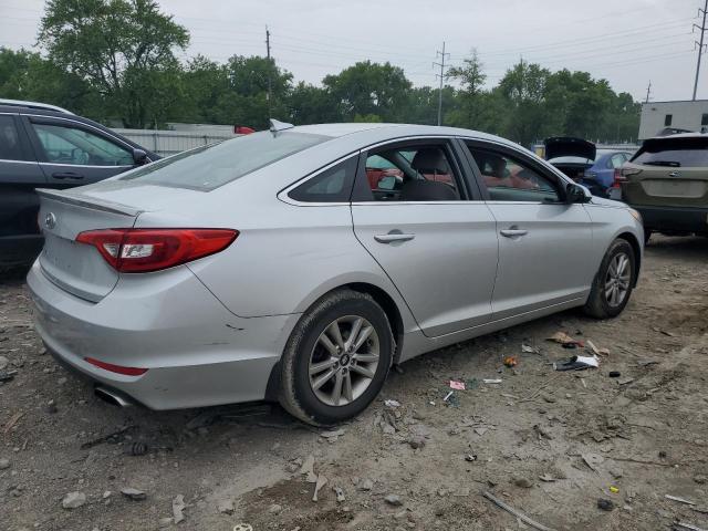 5NPE24AF8FH059836 - 2015 HYUNDAI SONATA SE SILVER photo 3