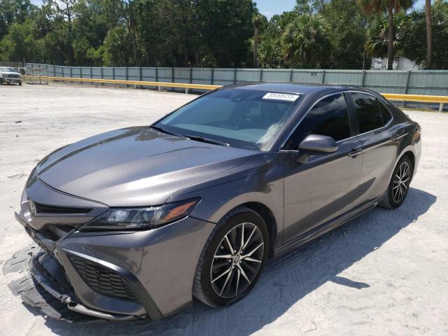 4T1G11AK3MU481275 - 2021 TOYOTA CAMRY SE GRAY photo 1