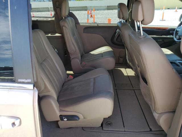 2C4RC1CG5DR757582 - 2013 CHRYSLER TOWN & COU TOURING L BEIGE photo 11