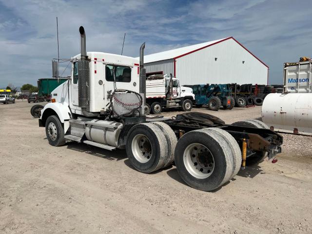 1XKDDB9X97J190035 - 2007 KENWORTH CONSTRUCTI T800 WHITE photo 3