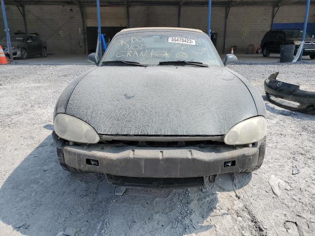 JM1NB353X20234587 - 2002 MAZDA MX-5 MIATA BASE GREEN photo 5