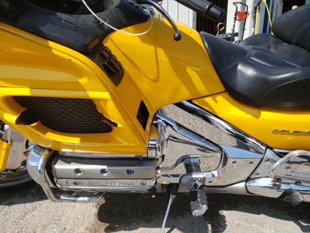 1HFSC47022A110452 - 2002 HONDA GL1800 YELLOW photo 7