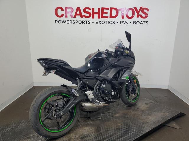 JKAEXEJ10KDA03432 - 2019 KAWASAKI EX650 J შავი ფოტო 4