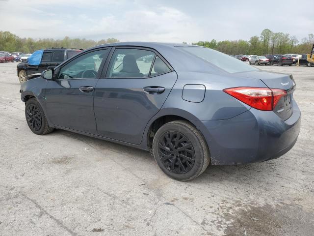 2T1BURHE6JC009911 - 2018 TOYOTA COROLLA L Niebieski zdjęcie 2