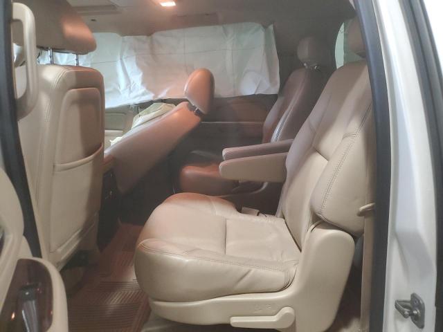 1GYUKHEF9AR221062 - 2010 CADILLAC ESCALADE ESV LUXURY Weiß Foto 11