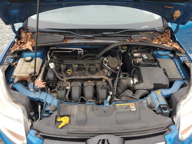 1FAHP3F23CL249636 - 2012 FORD FOCUS SE BLUE photo 11