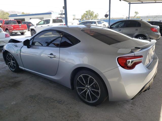 JF1ZNAE14L8751646 - 2020 TOYOTA 86 GT SILVER photo 2