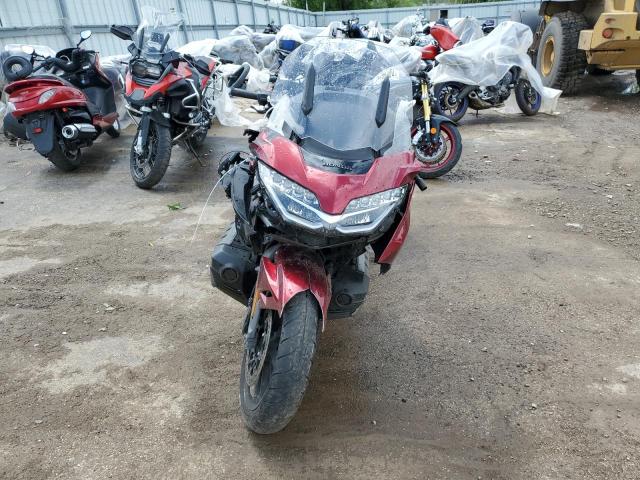 JH2SC7913JK000074 - 2018 HONDA GL1800 B RED photo 2