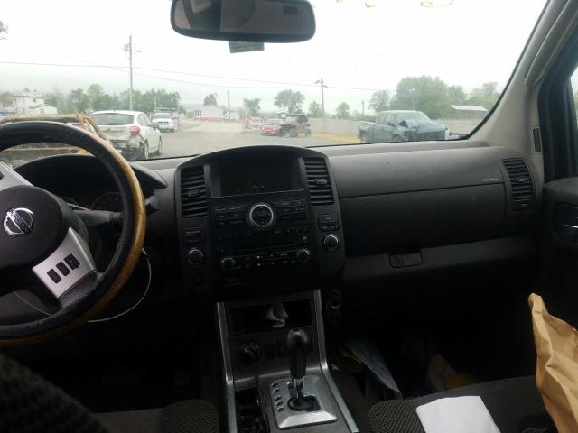 5N1AR1NBXBC631894 - 2011 NISSAN PATHFINDER S BLACK photo 8