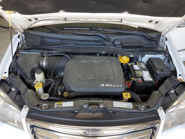 2C4RC1CG8FR698997 - 2015 CHRYSLER TOWN & COU TOURING L WHITE photo 12