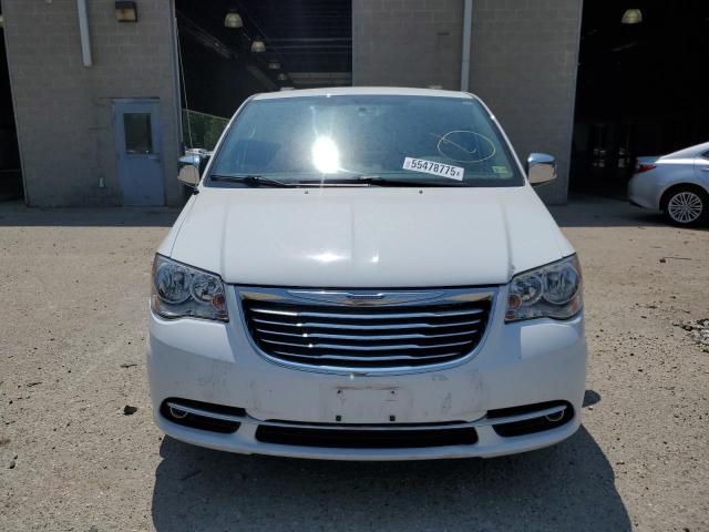 2C4RC1CG8FR698997 - 2015 CHRYSLER TOWN & COU TOURING L WHITE photo 5