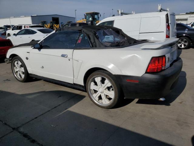 1FAFP44634F223038 - 2004 FORD MUSTANG WHITE photo 2